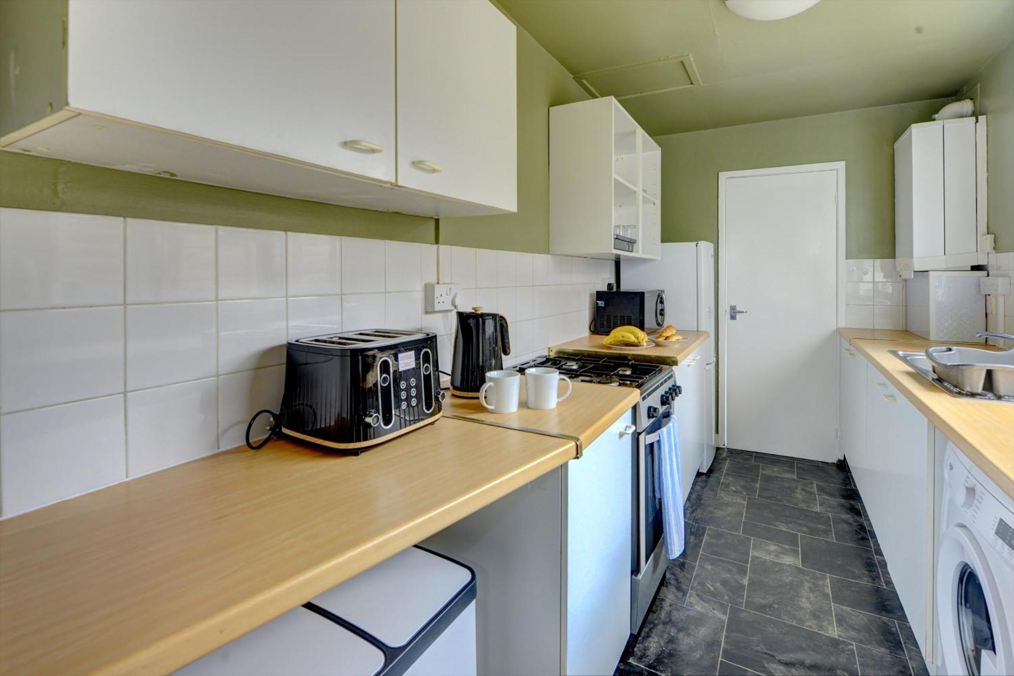 Cheerful 2 Bedroom Home, Sleeps 5 Guest Comfy, 1X Double Bed, 3X Single Beds, Free Parking, Free Wifi, Suitable For Business, Leisure Guest,Coventry, Midlands Exterior foto